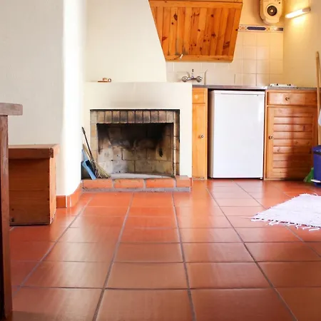 Cosy 25 M² Fireplace Apartment *
